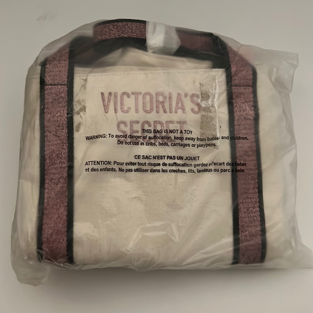 NEW UNUSED Victoria Secret Tote
